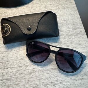 Ray Ban sunglasses, like new!